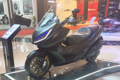 Zontes 350E rear-side view