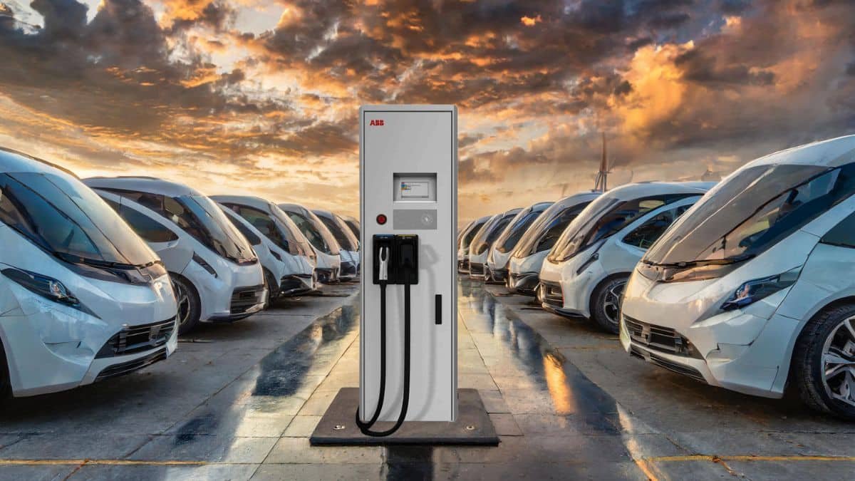 EV vehicle management guide showing charging, driving efficiency and battery care practices