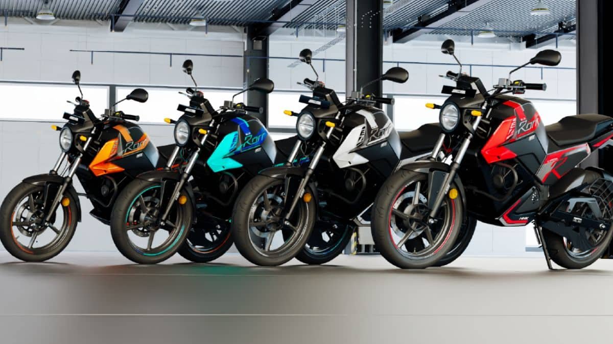 Electric bike being ridden on Indian roads in city traffic conditions