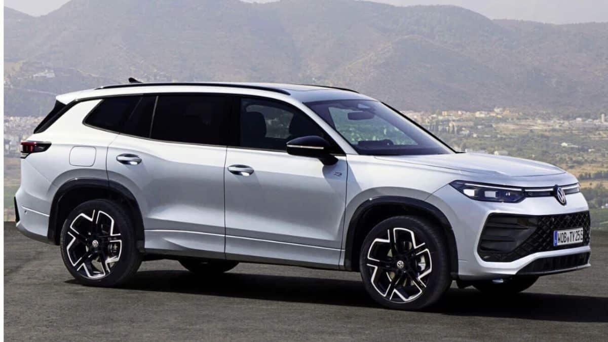 Volkswagen Tayron R-Line three-row SUV exterior view ahead of India launch