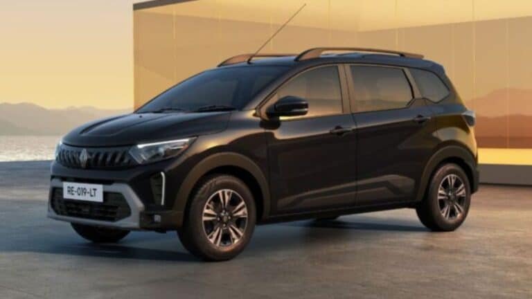 2026 Renault Triber 7 seater car showcasing updated design, spacious interior and budget friendly pricing in India