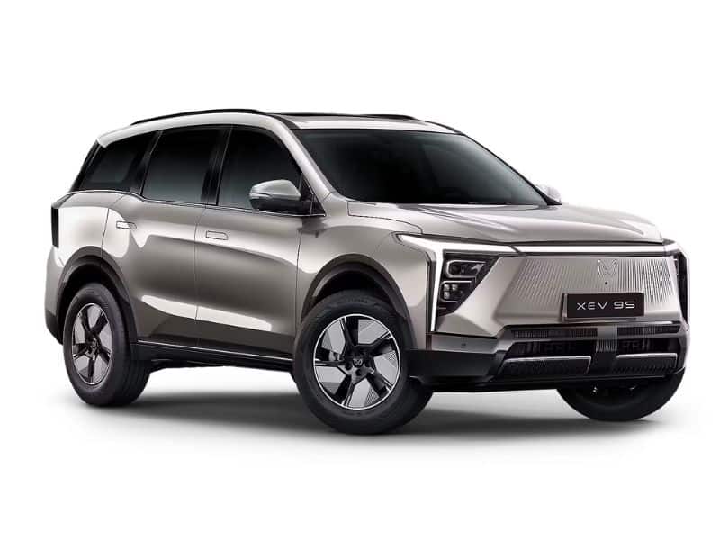 Mahindra XEV 9S, the company's first three-row Born Electric SUV, contributing to Mahindra's record 7,645 electric SUV sales in June 2026.