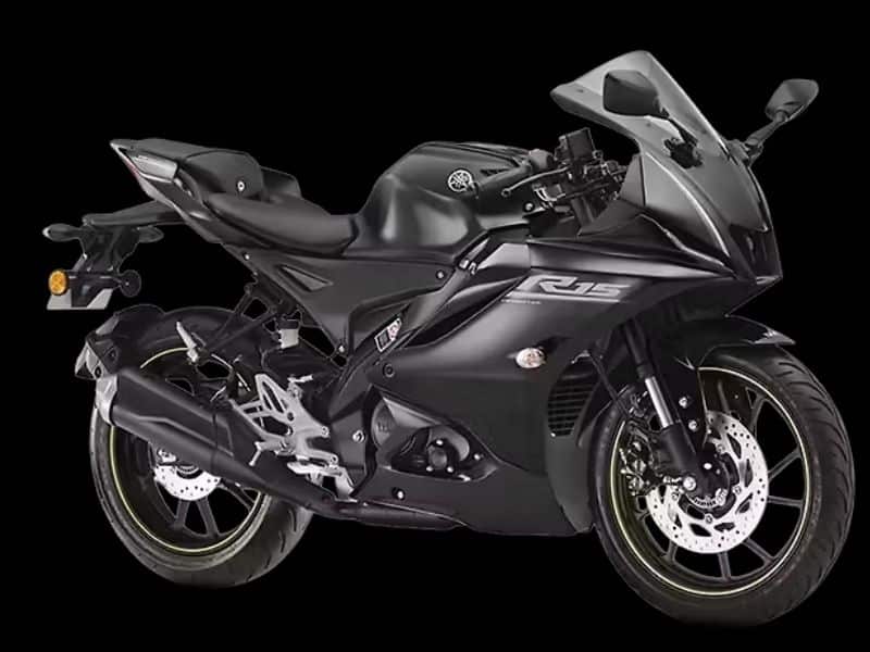 Yamaha R15 V4 fully-faired sportbike showing its aerodynamic bodywork